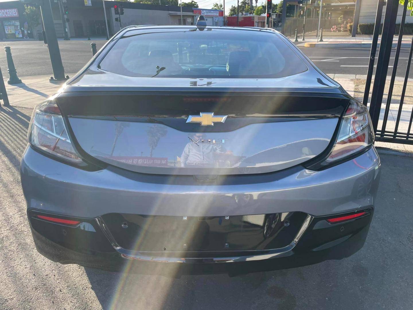 2018 DARK GRAY /BLACK Chevrolet Volt (1G1RC6S52JU) , located at 744 E Miner Ave, Stockton, CA, 95202, (209) 944-5770, 37.956863, -121.282082 - Photo#11